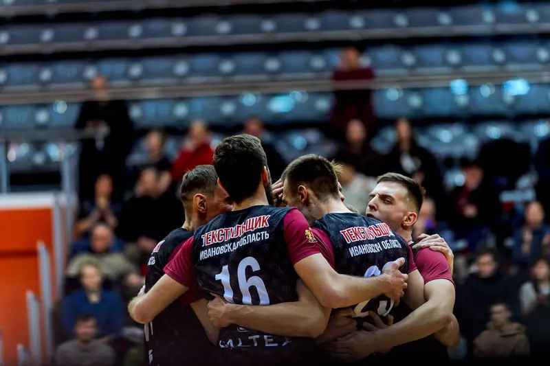 How Much Do Pro Volleyball Players Make? 3 Volleyball Players