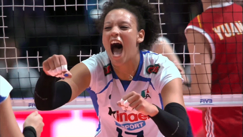 12 Tallest Female Volleyball Players 8 Valentina Diouf